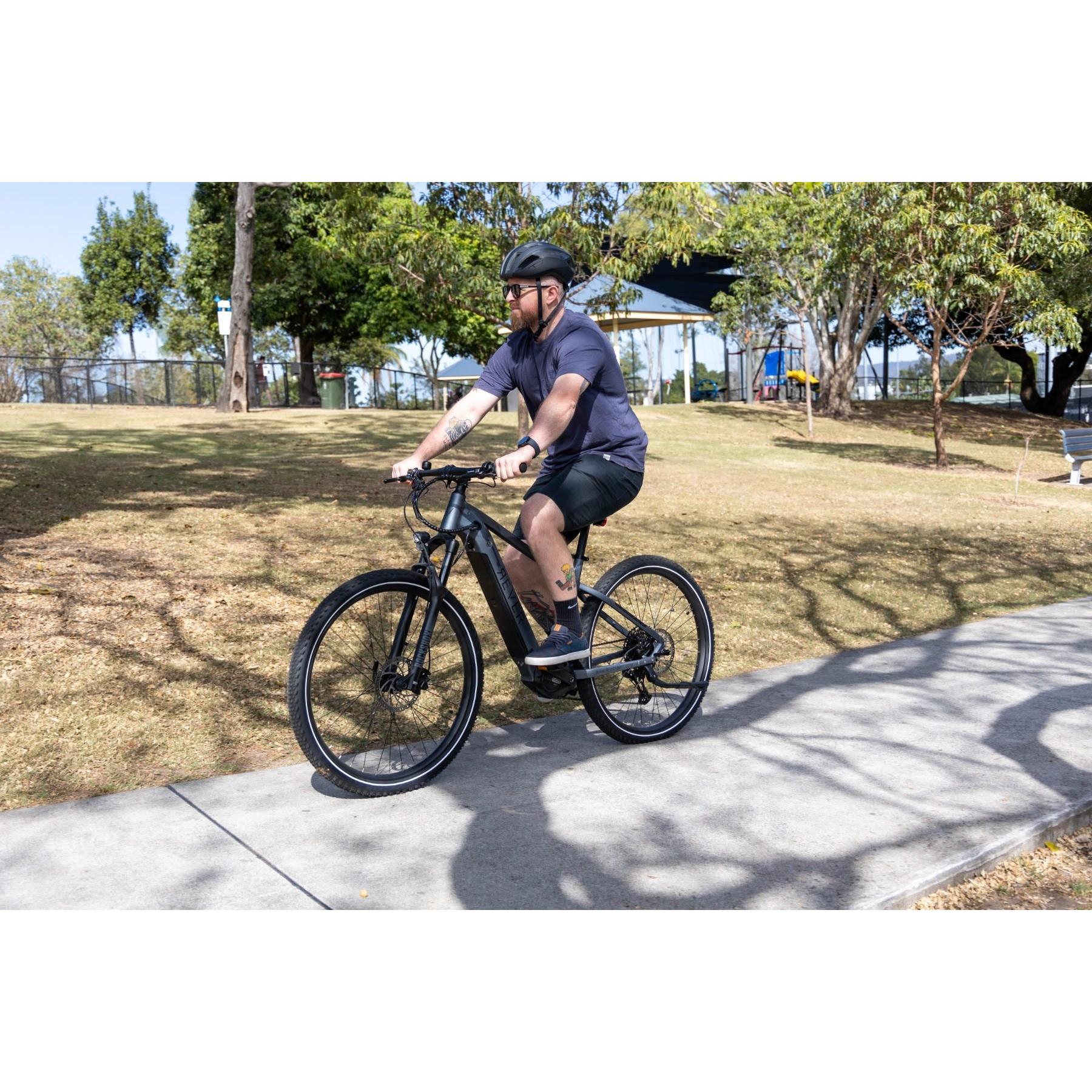 Rever Sport 29in Hardtail E-Mountain Bike Silver