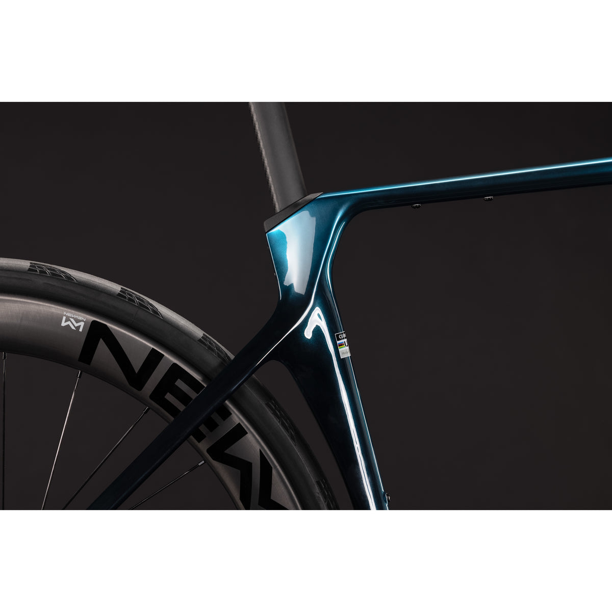 Cube Agree C:62 Race Road Bike Chromeblue'n'Liquidblue