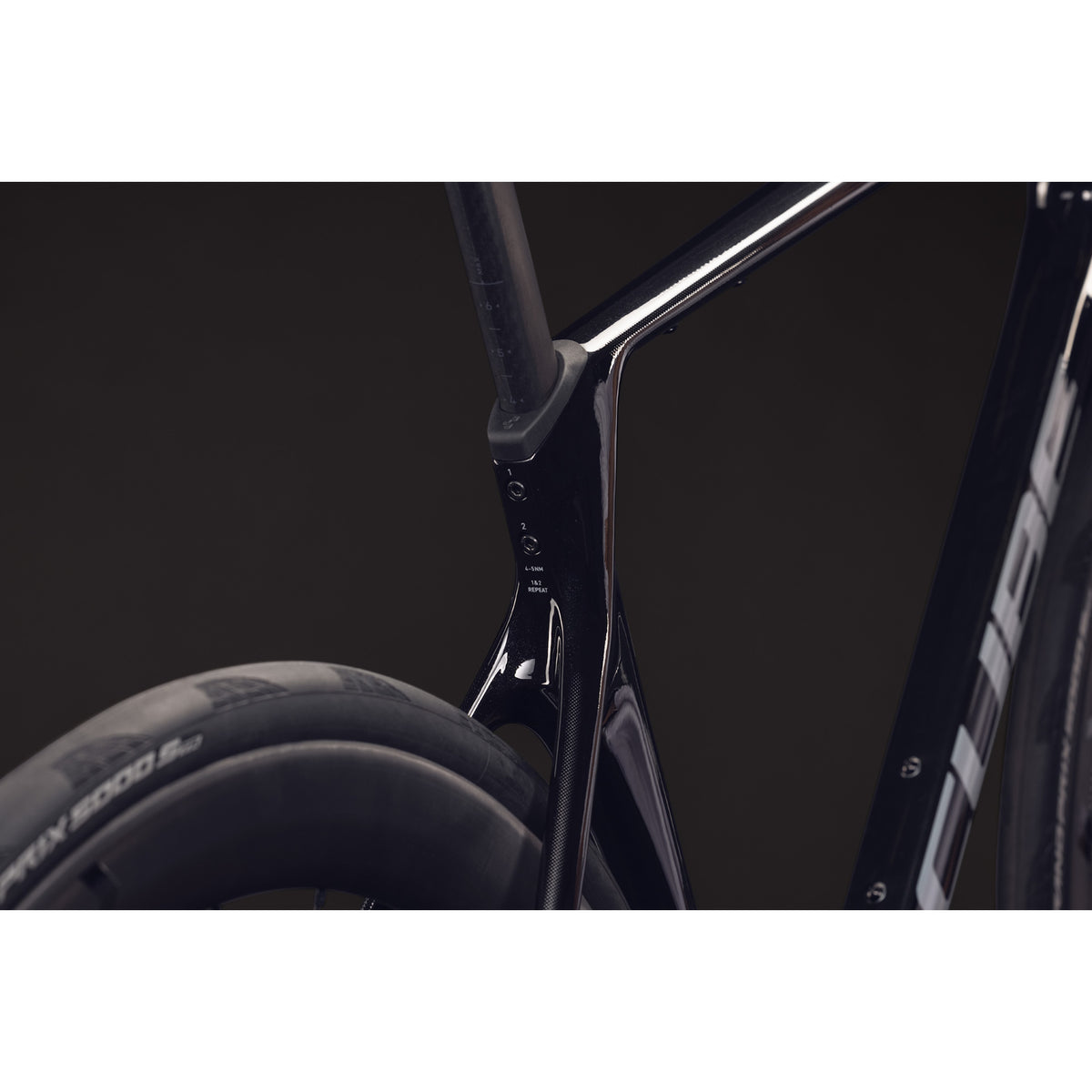 Cube Agree C:62 SLT Race Road Bike Blackpearl'n'Switchwhite