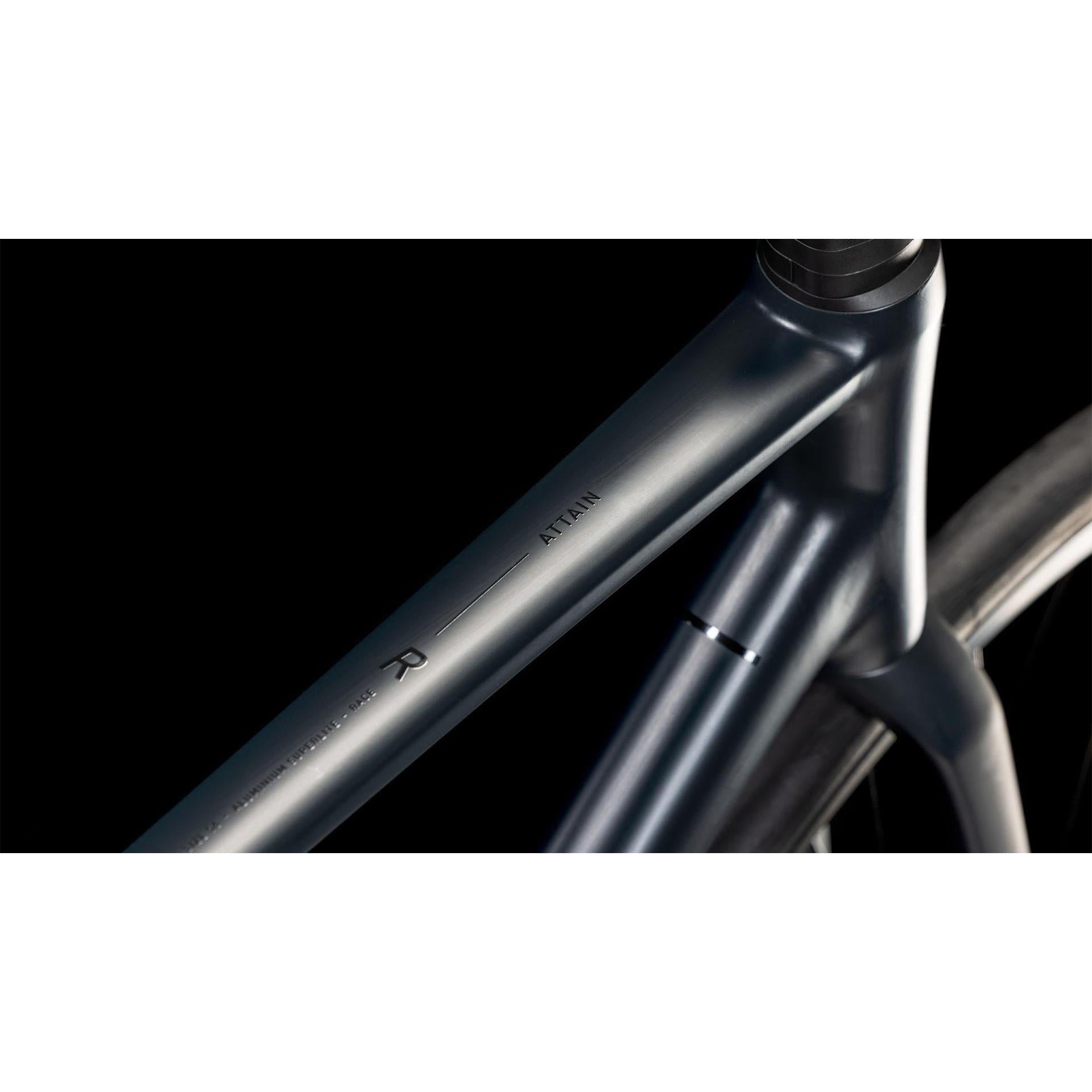 Cube Attain Race Road Bike Night'n'Black