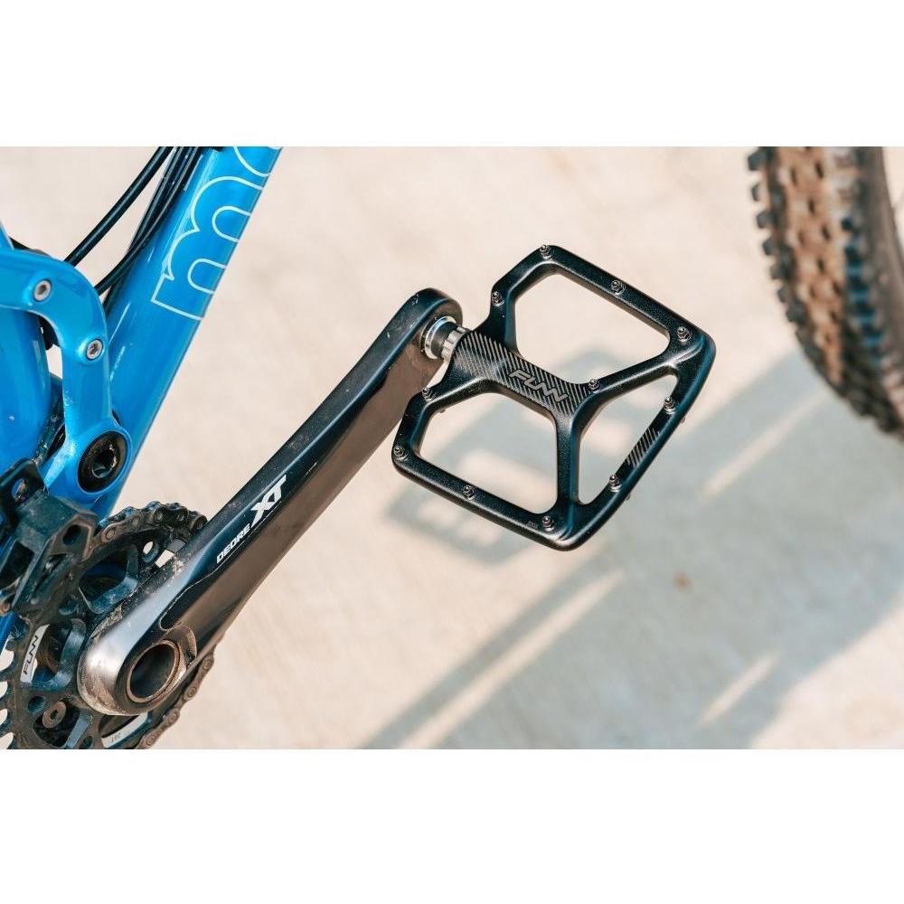 FUNN Python V2 Flat Pedals Black