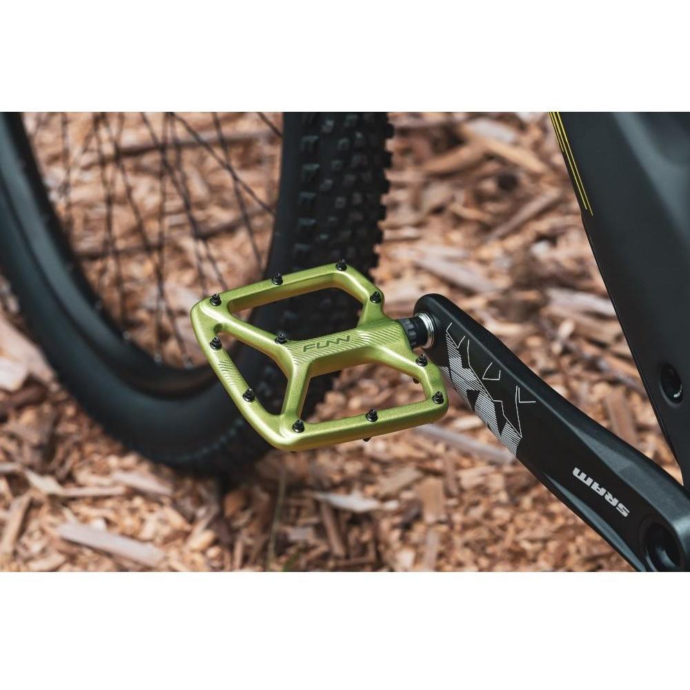 FUNN Python V2 Flat Pedals Green