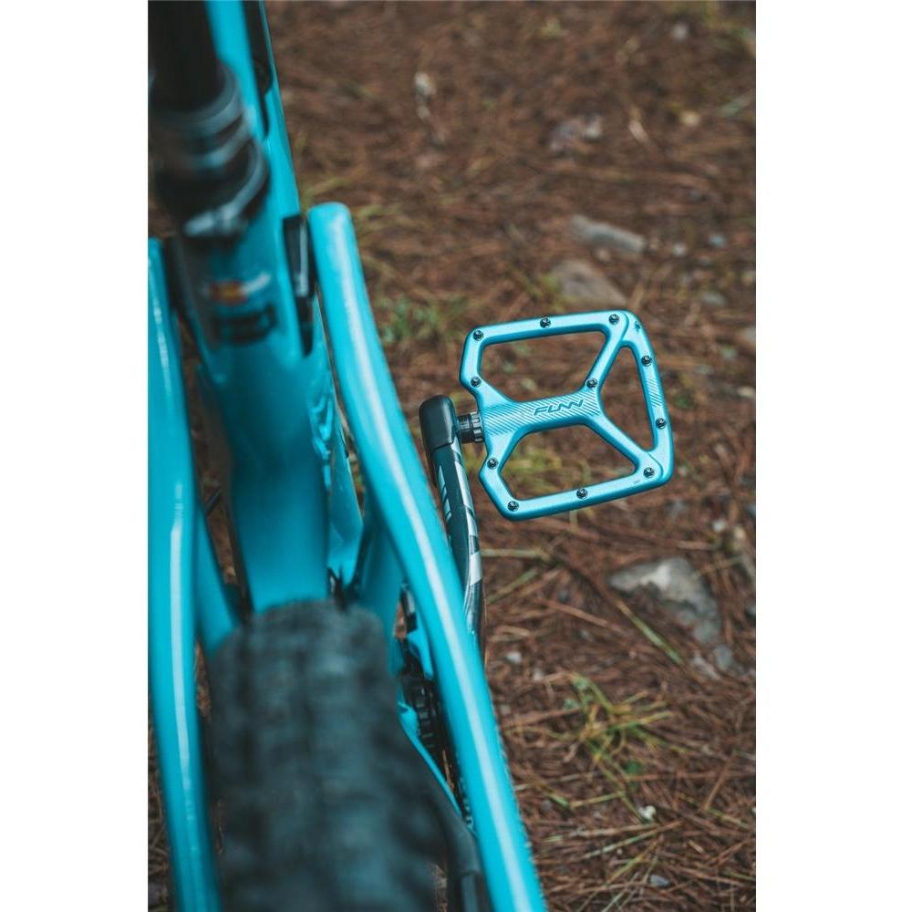 FUNN Python V2 Flat Pedals Turquoise