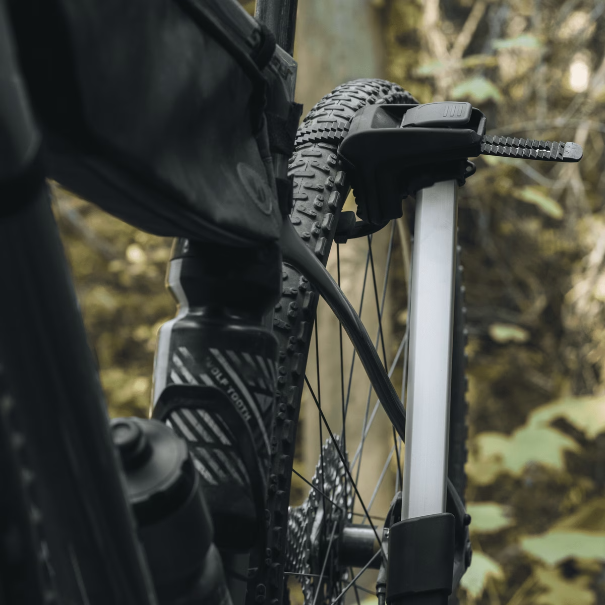 Thule Epos 3 Bike 13 Pin Car Rack