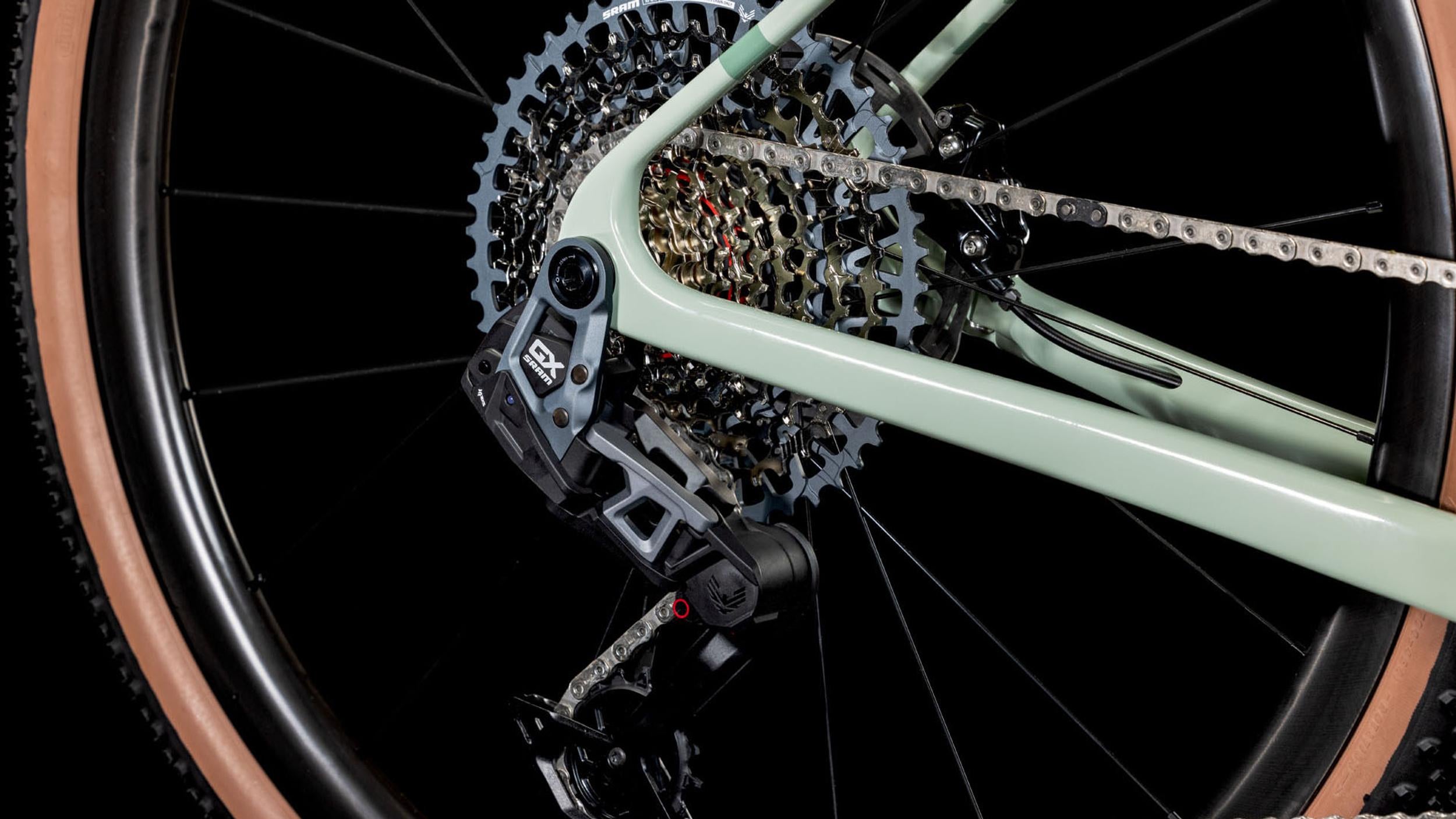Cube Nuroad C:62 EX Gravel Bike Desertstone'n'Green
