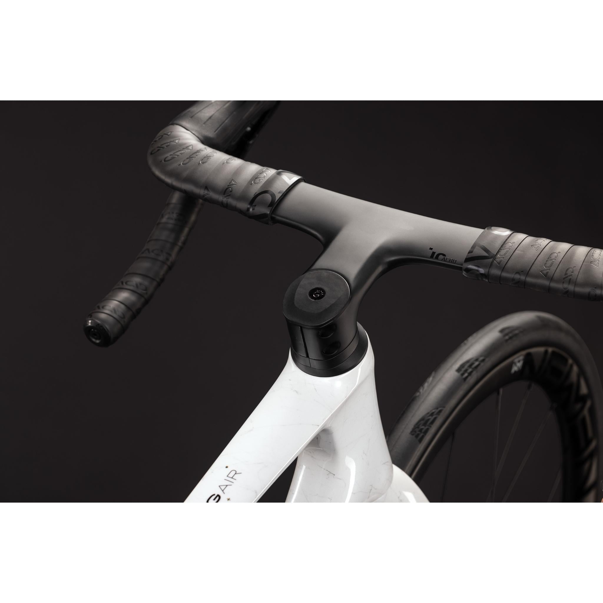 Cube Litening AIR C:68X Pro Road Bike Chalky Fibre'n'Gold