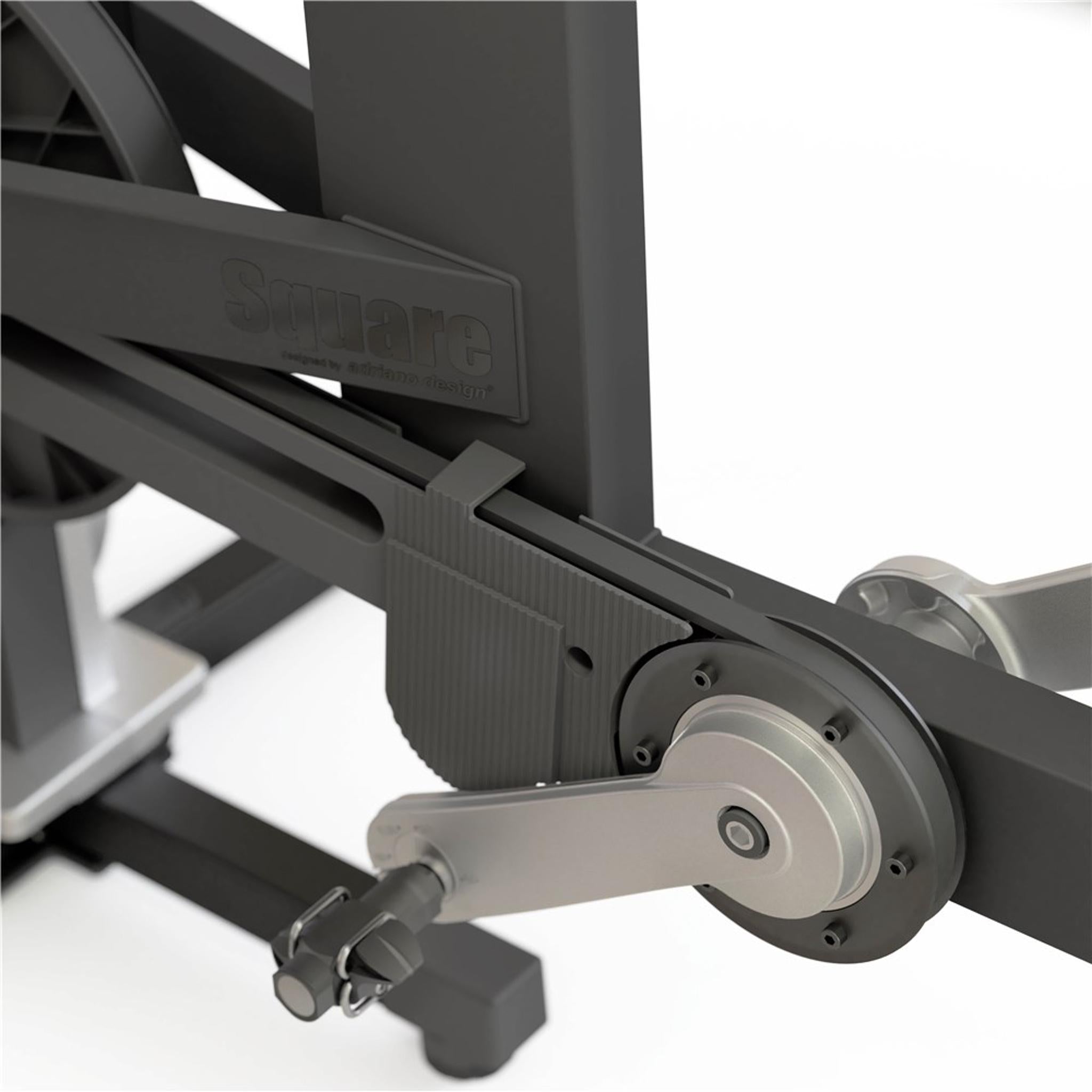 Elite Square Smart Training Frame Black