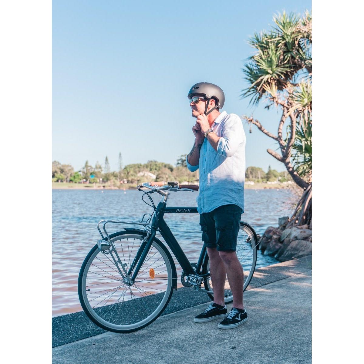Rever Vintage Electric Bike Black