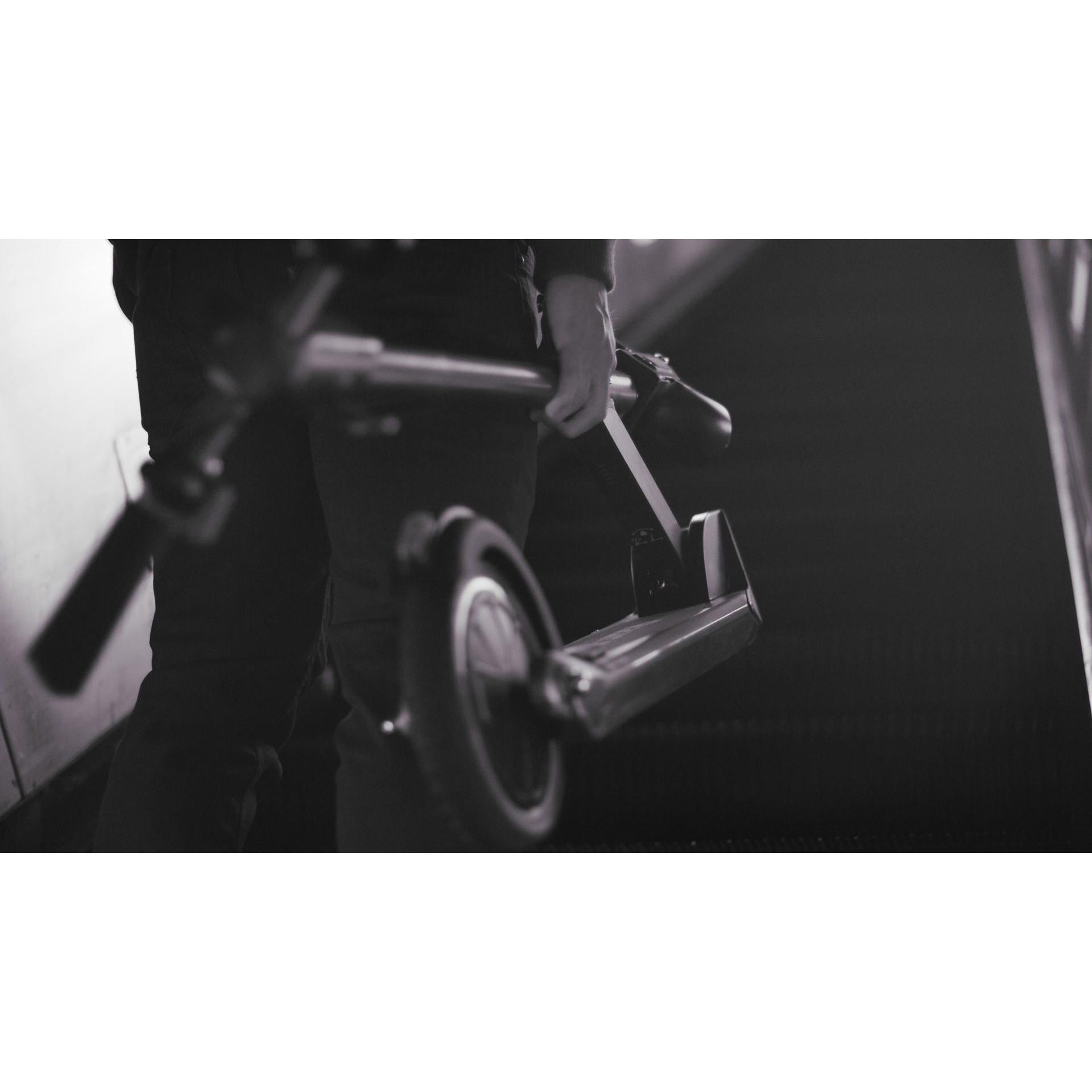 BLVD Cruze Electric Scooter