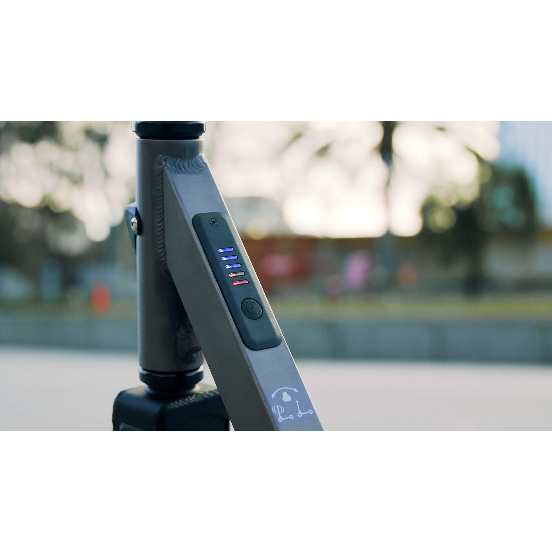 BLVD Cruze Electric Scooter