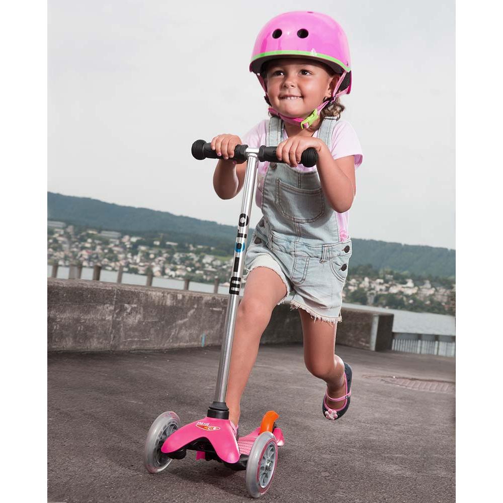 Micro Mini 3 Wheel Kids Scooter Pink