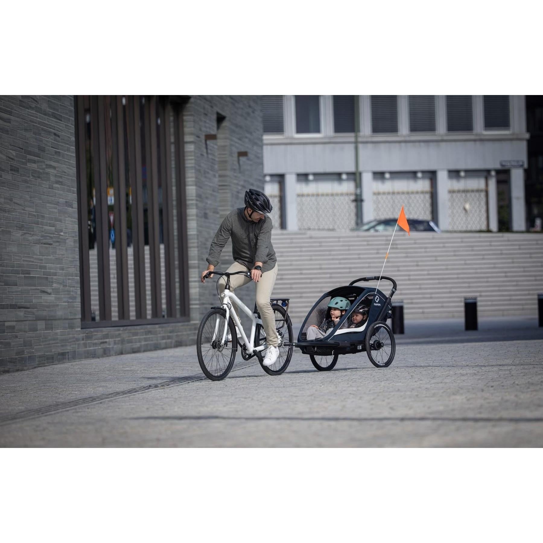 Hamax Breeze Two Child Trailer Navy