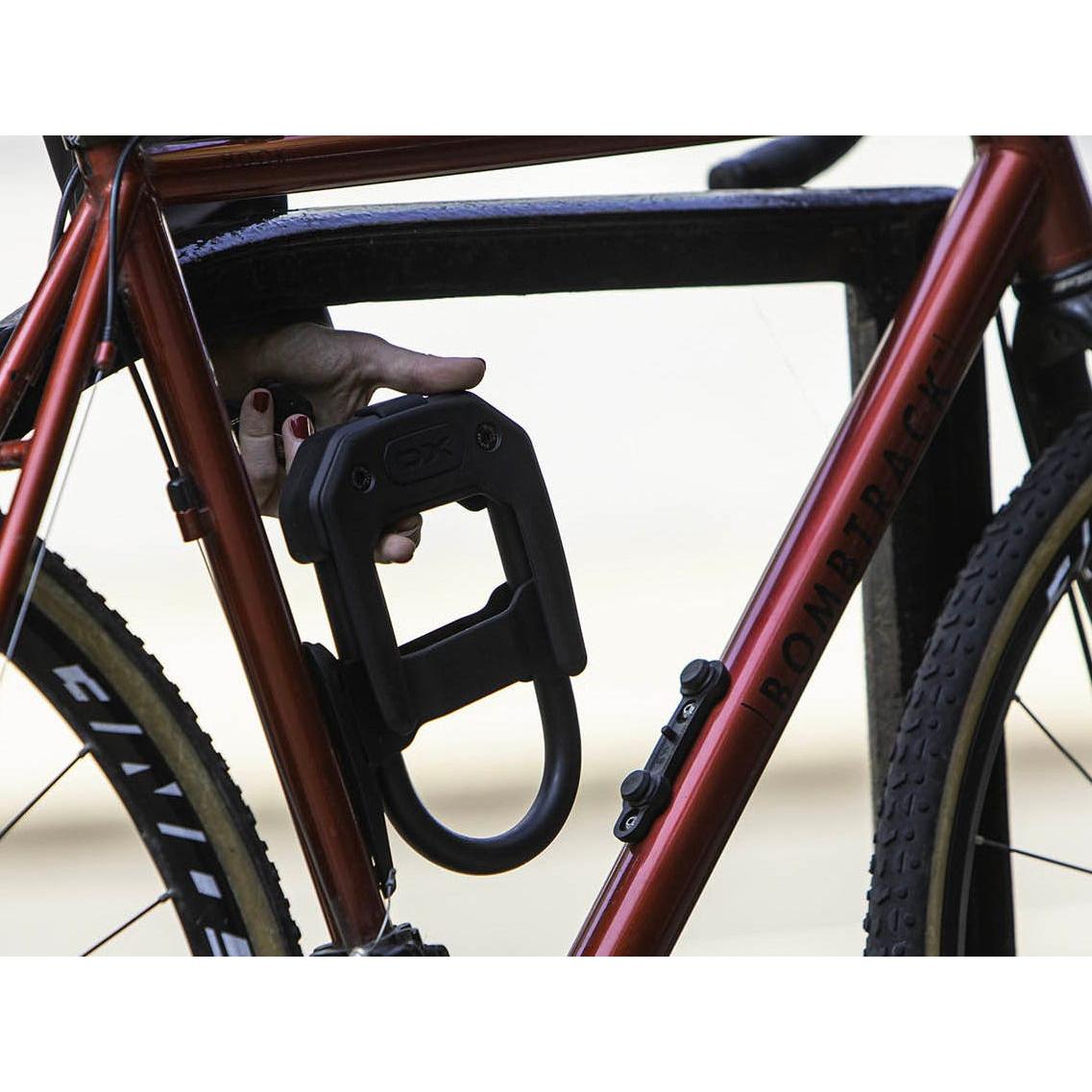 Hiplok DX with Frame Clip Black