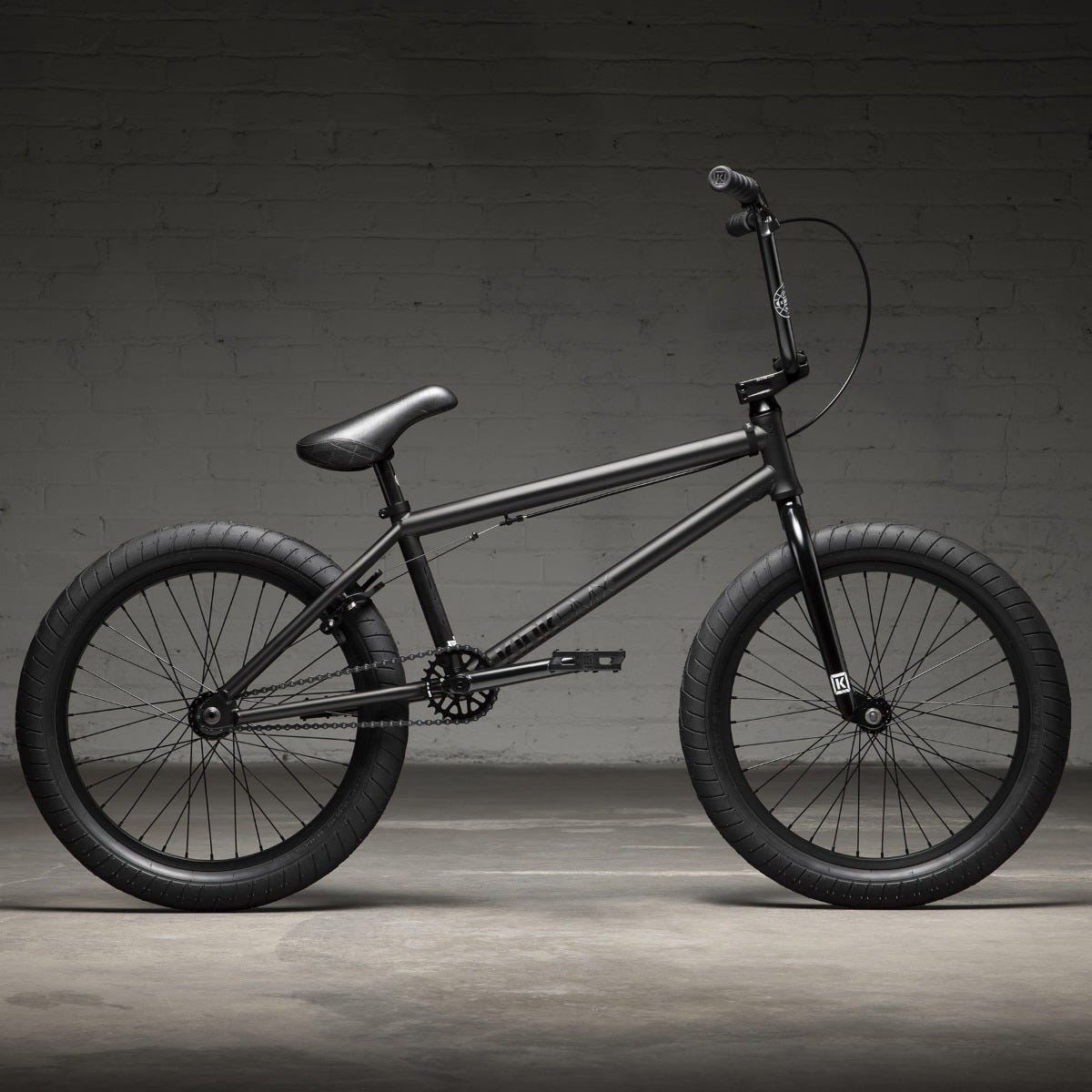 Kink Gap FC 20'' Matte Midnight Black (2022)