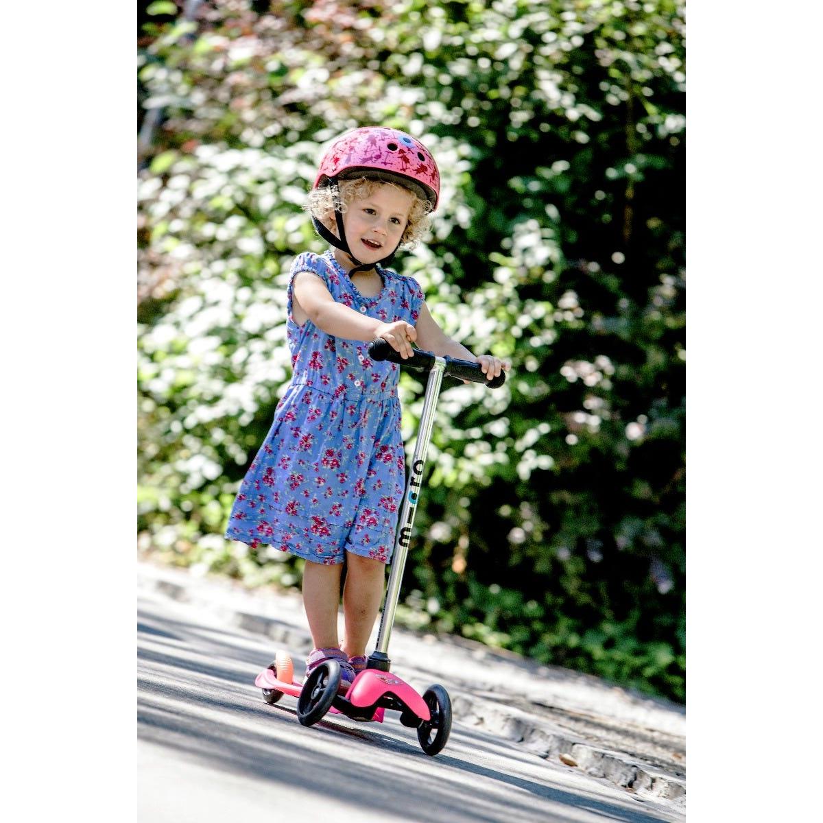 Micro Mini 3 Wheel Kids Scooter Pink
